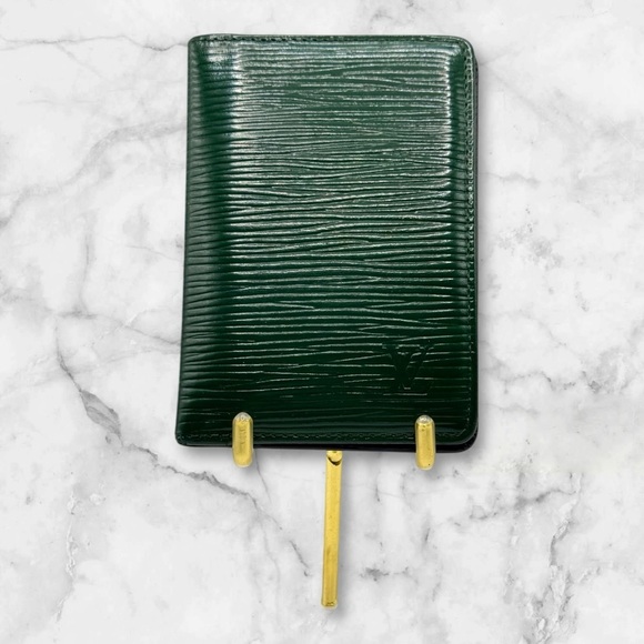 Louis Vuitton Other - ❌SOLD❌ IN STORE Louis Vuitton EPI Pocket Organizer/Wallet/Card holder